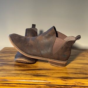 Elegant Brown Ankle Boots for Women